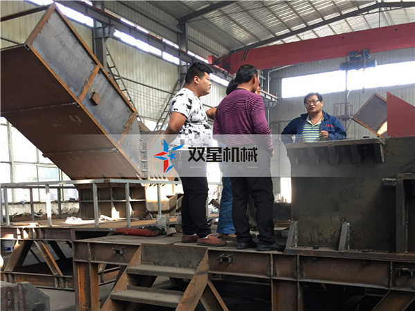 客户参观柠檬视频网站设备