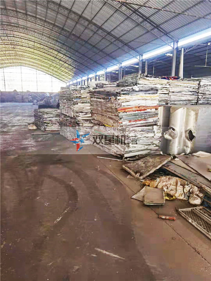 断桥铝柠檬视频网站生产线客户生产现场